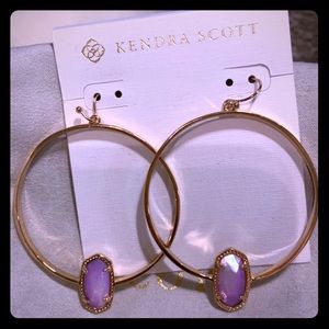 SOLD NWOT Rose gold and lilac MOP Elora’s